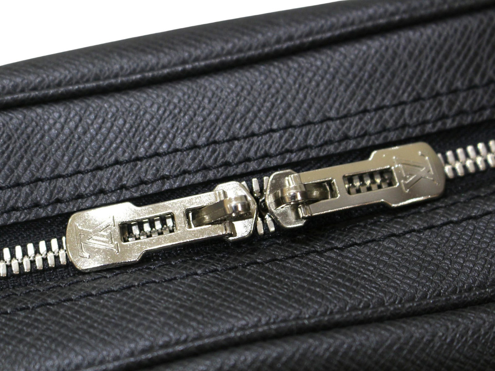 LOUIS VUITTON PDV Briefcase Business Bag Taiga Black LV